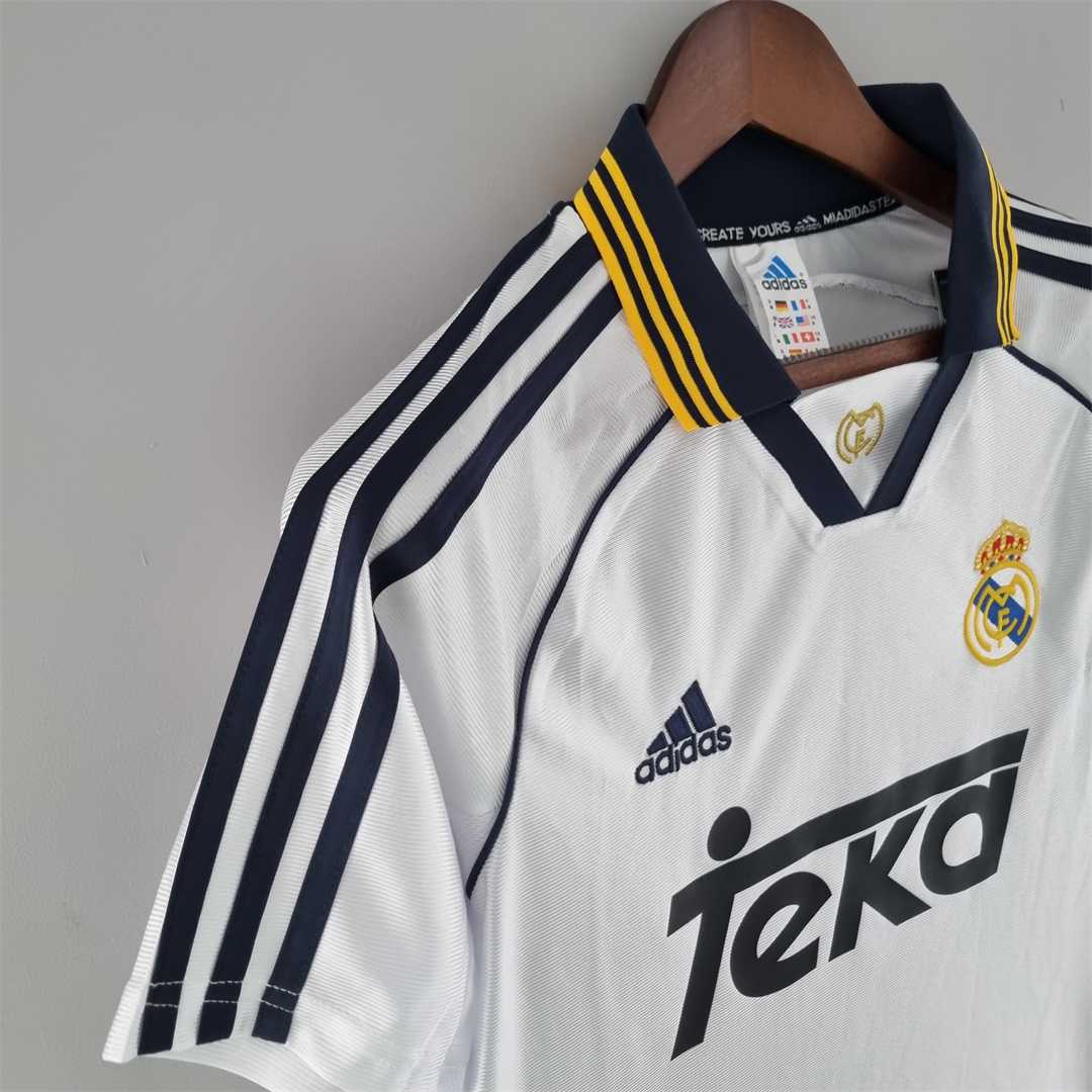 2000 Real Madrid Home kit - Image 5